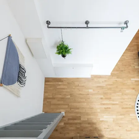 Spacious Lofts In Wedding