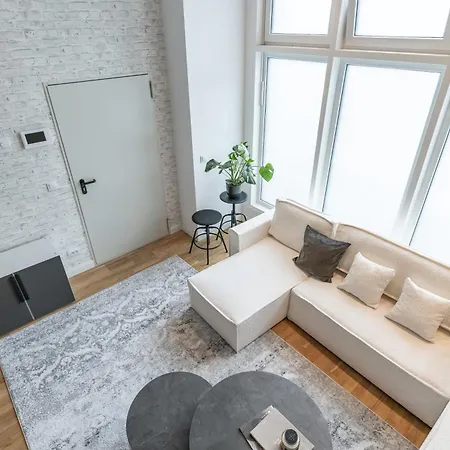 Spacious Lofts In Wedding Apartment
