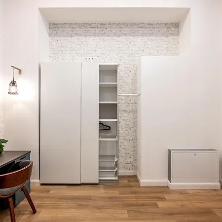 Spacious Lofts In Wedding *