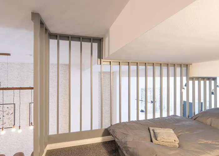 Spacious Lofts In Wedding *