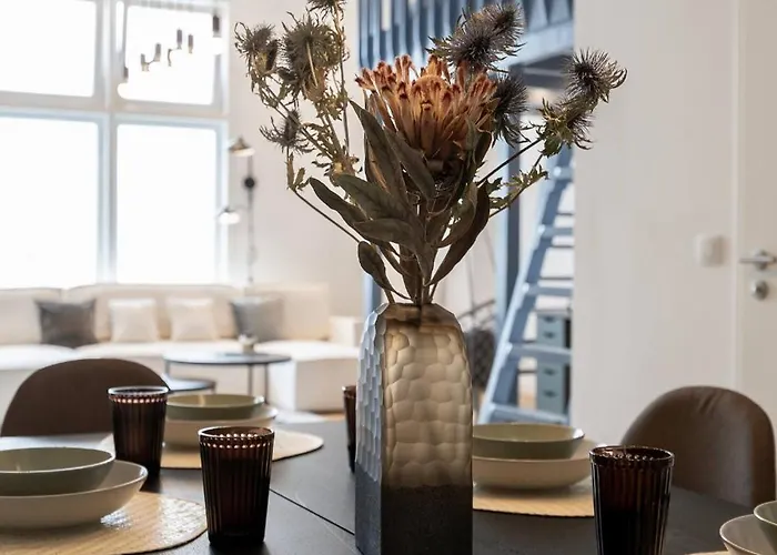 Spacious Lofts In Wedding *