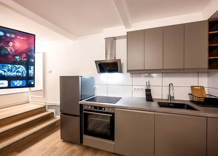 Spacious Lofts In Wedding