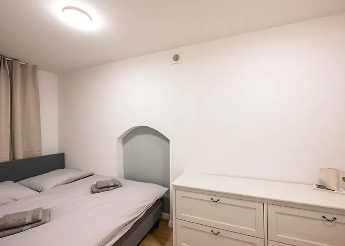 Spacious Lofts In Wedding Daire