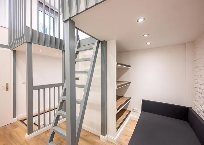 Spacious Lofts In Wedding