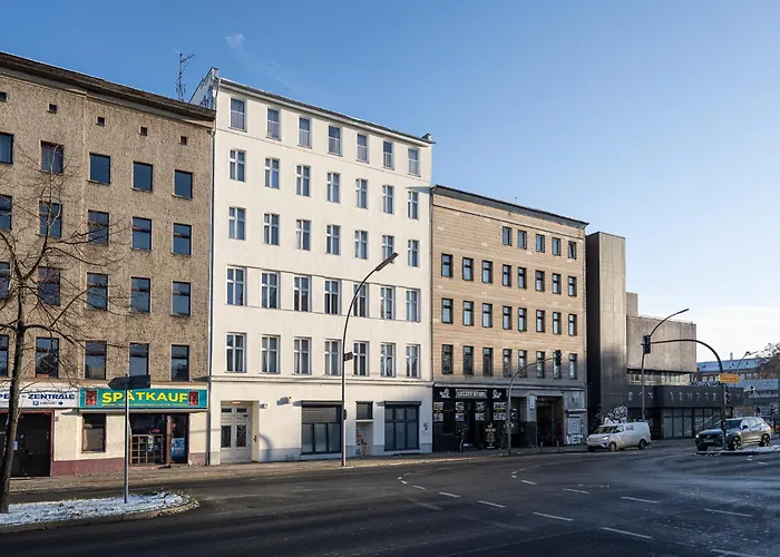 Spacious Lofts In Wedding Daire *