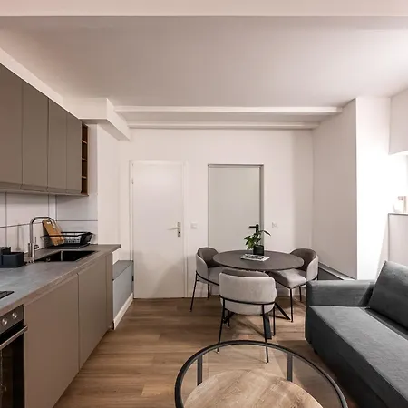 Spacious Lofts In Wedding Berlim