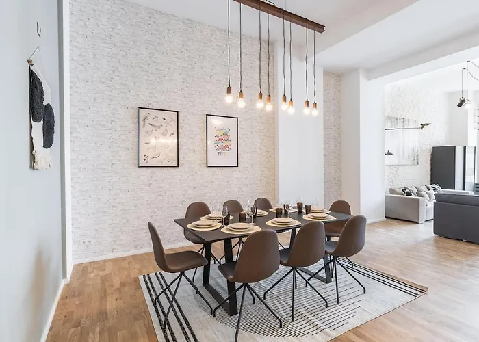 Spacious Lofts In Wedding * Berlim